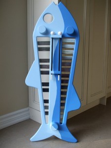 View of the bottom, with mallets in storage blocks.
