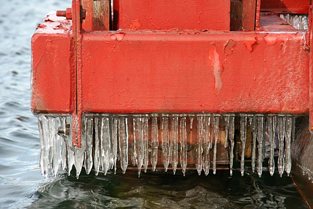 Small icicles hanging from the pontoon bridge