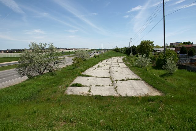 Abandoned Indian Line starts a few metres south of Morning Star Drive