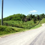 North of the <a href="http://maps.google.com/maps?f=q&source=s_q&hl=en&geocode=&q=Dufferin+St+%26+18th+Sideroad,+King,+York+Regional+Municipality,+Ontario,+Canada&sll=44.008373,-79.523892&sspn=0.010016,0.013733&ie=UTF8&ll=44.007771,-79.523034&spn=0.010016,0.013733&t=h&z=16&iwloc=A">18th Sideroad</a>, Dufferin becomes a lazy country road, rolling along the hills atop the <a href="http://en.wikipedia.org/wiki/Oak_Ridges_Moraine">Oak Ridges Moraine</a>.