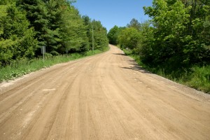 The Real Dufferin Jog finally winds back up out of the valley, heading toward Highway 9.