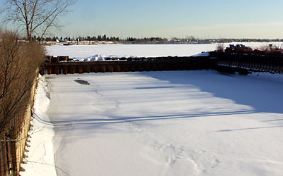 Cofferdam on the Hearn/PEC discharge channel