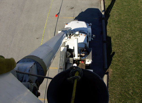 Looking straight down the boom that’s holding me aloft