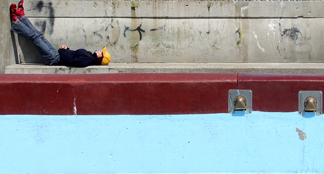 Relaxing at the fountain