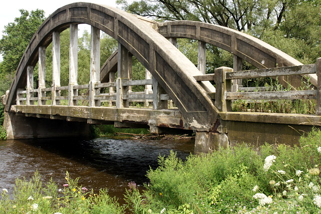 Concrete bowstring bridge outside Guelph