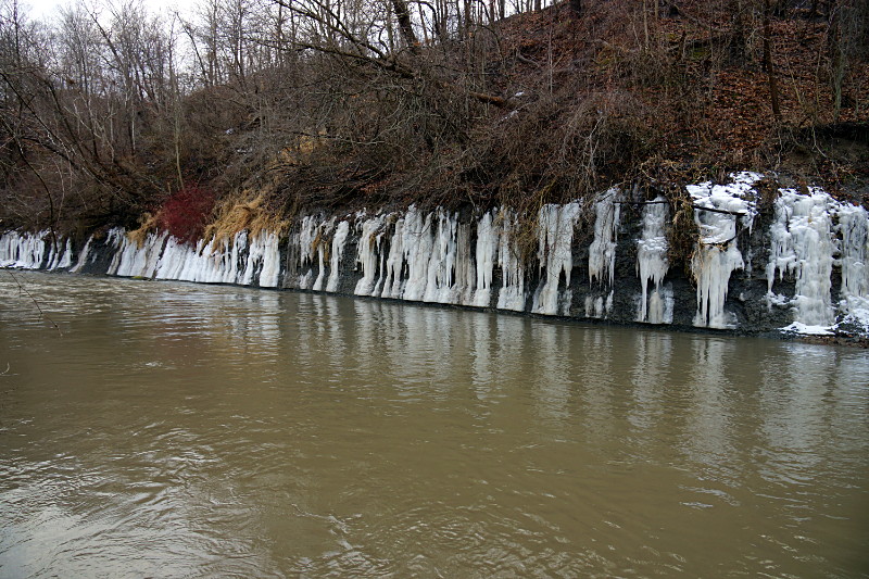 Ice curtain around the Don River